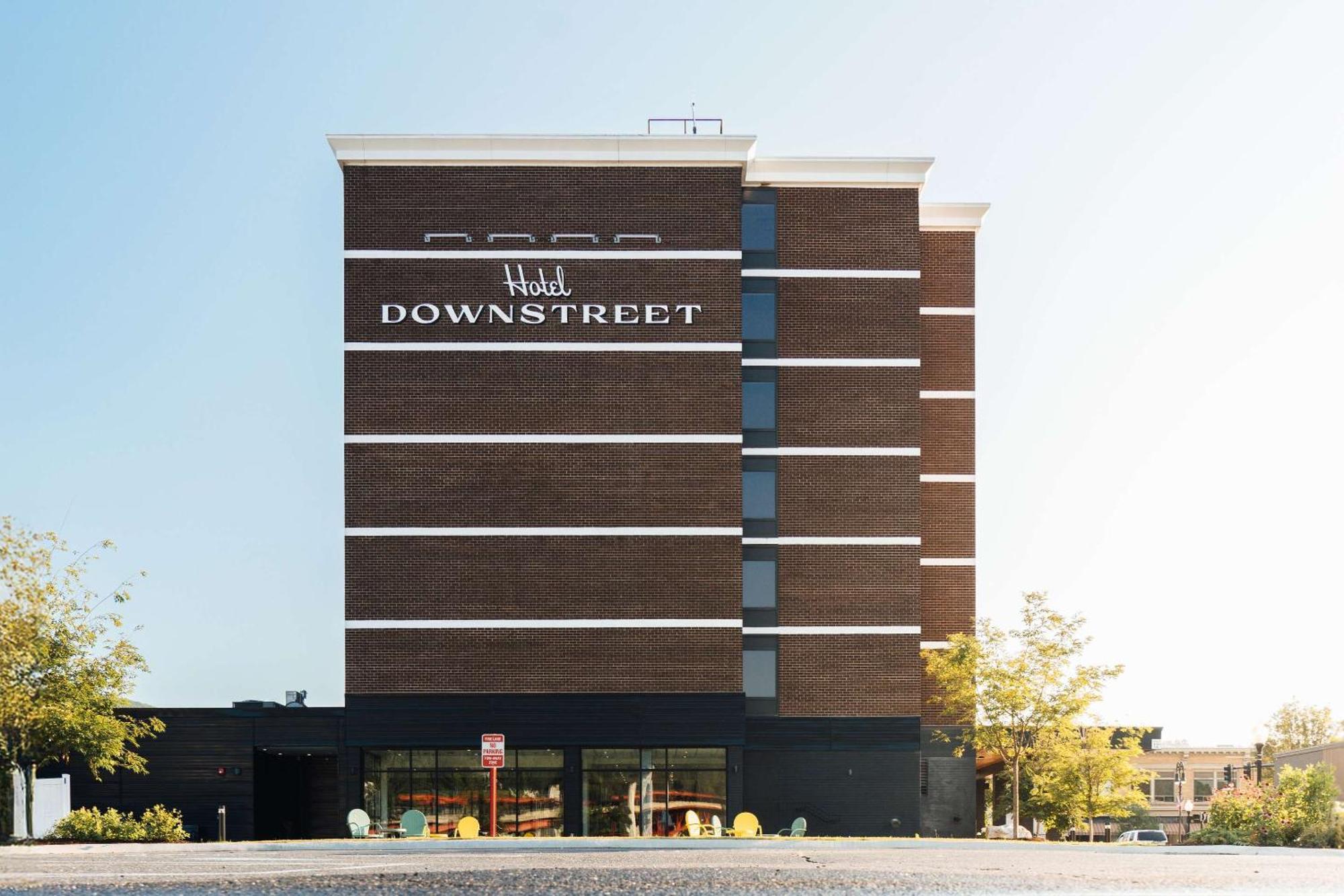Hotel Downstreet, Ascend Hotel Collection North Adams Exterior photo